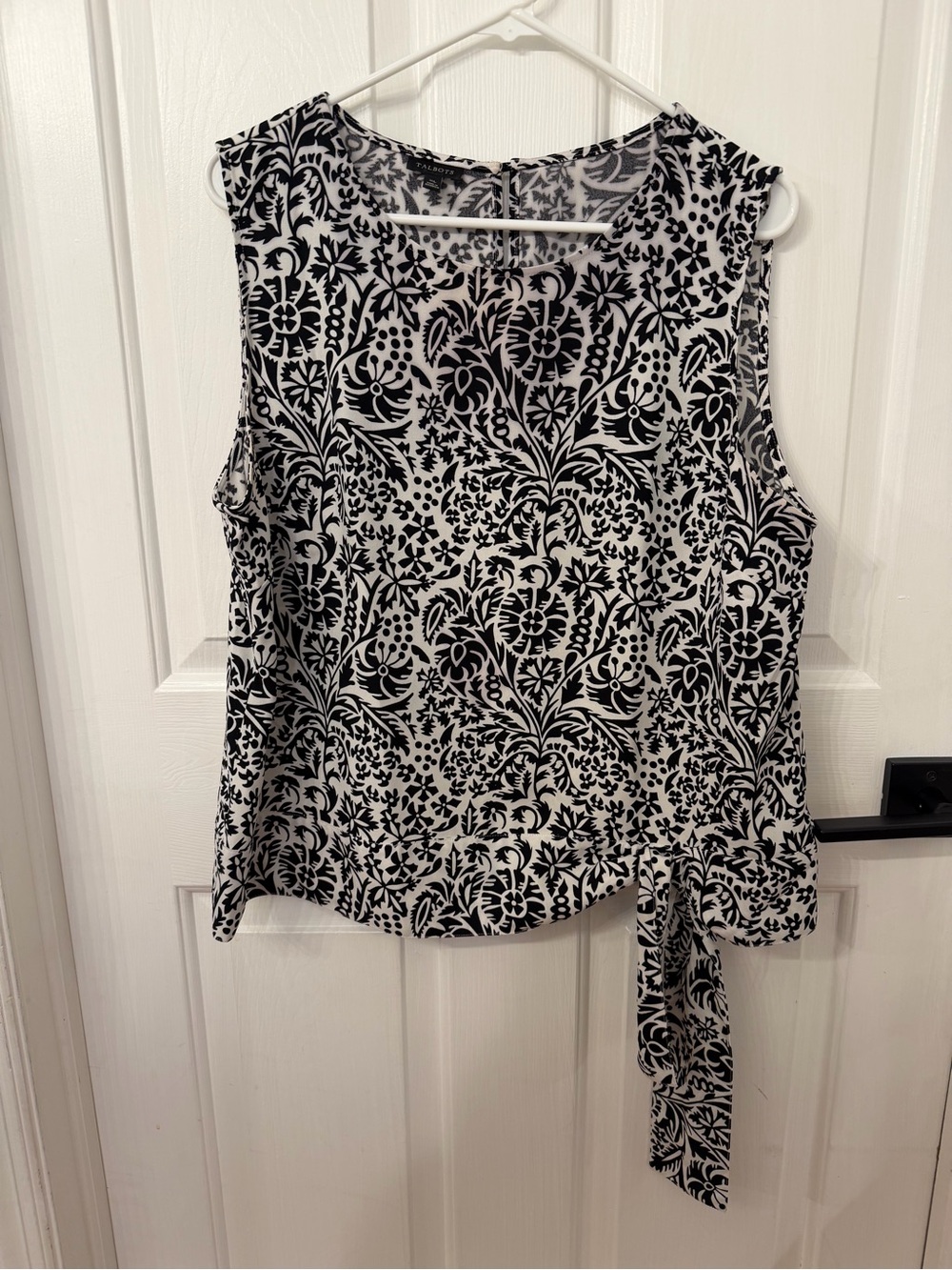 Talbots Black and White Floral Tie-Detail Sleeveless Top
